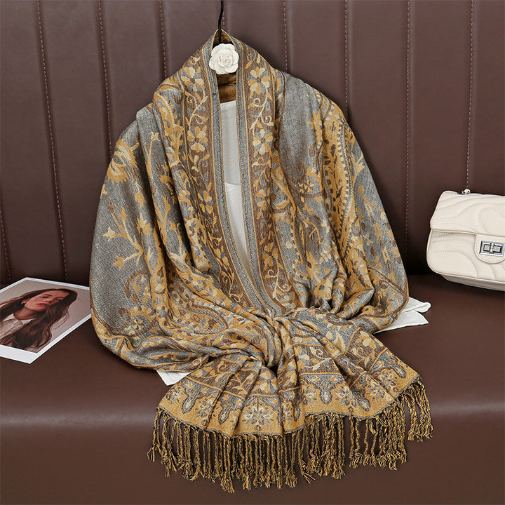 Elegant Stole with Jacquard Pattern