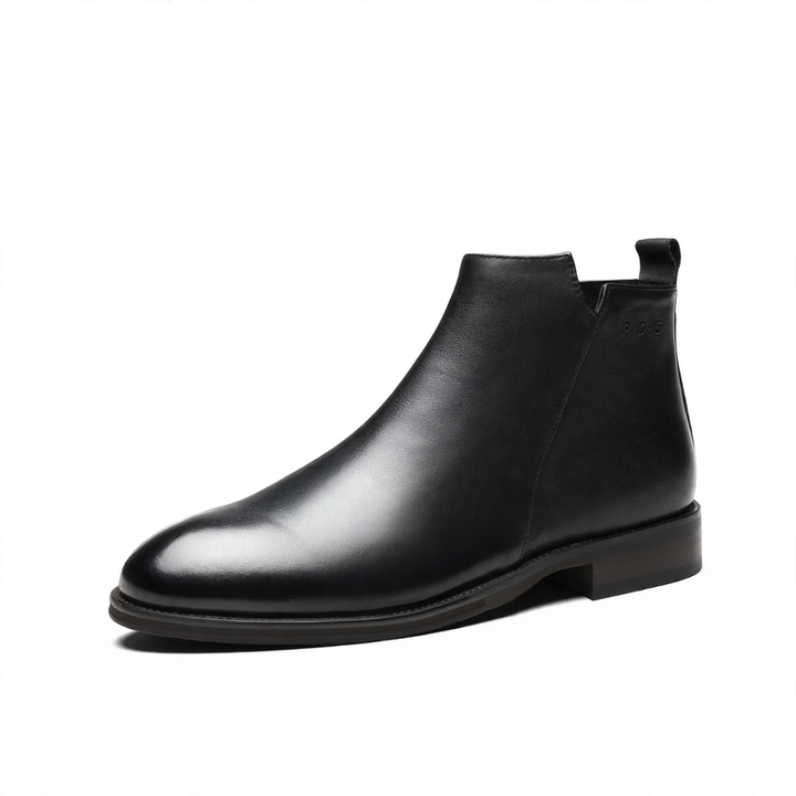Fashionable men's leather boots