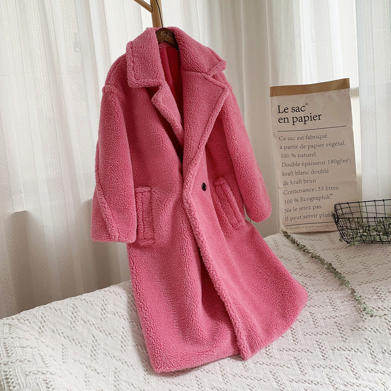 Long coat made of lamb wool and coral fleece