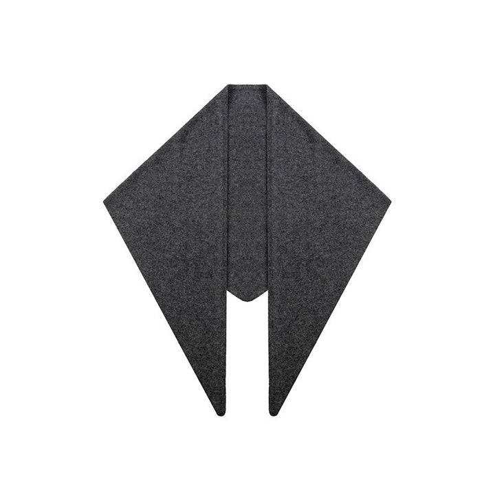 Triangle scarf made of 100% wool, elegant and warming