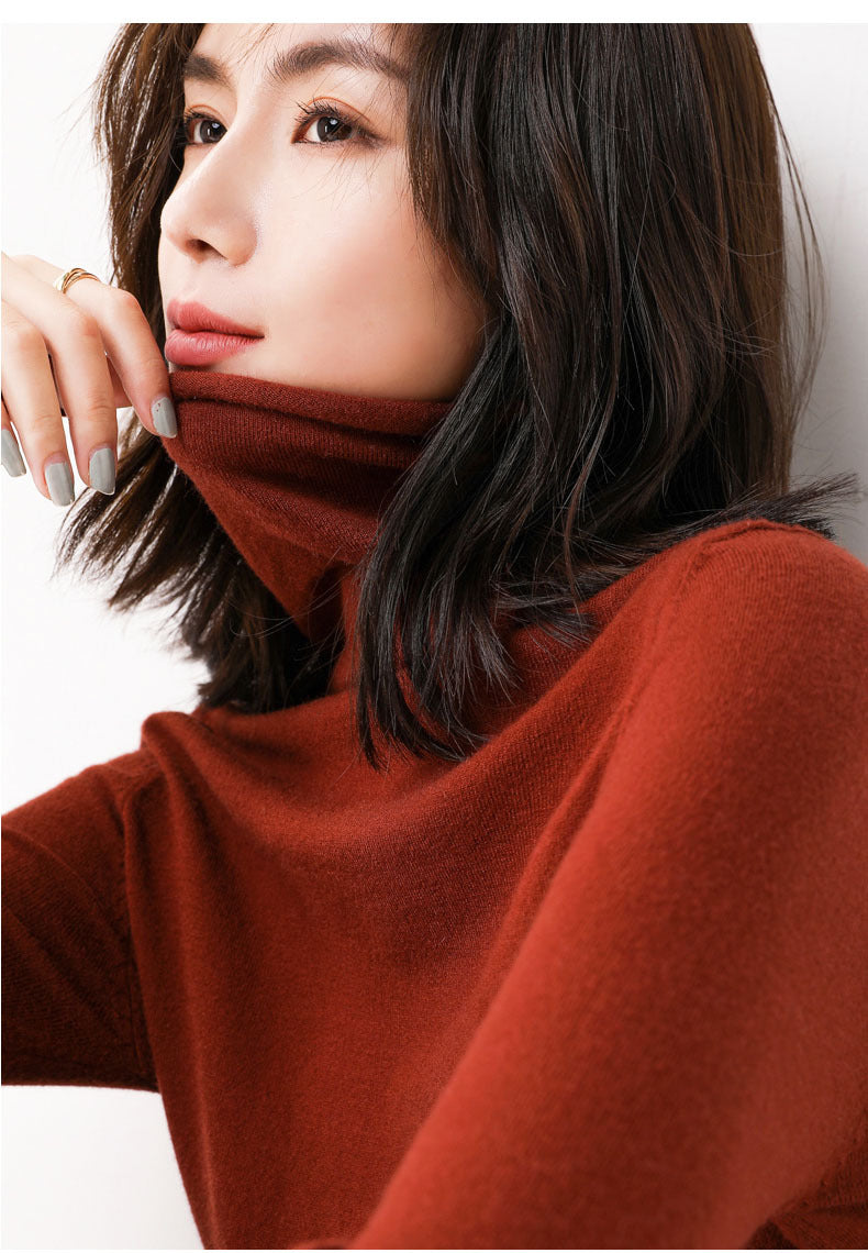 Short roll-neck knit sweater made of wool blend