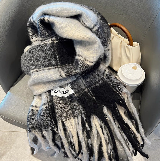 Checked wool scarf for women and men