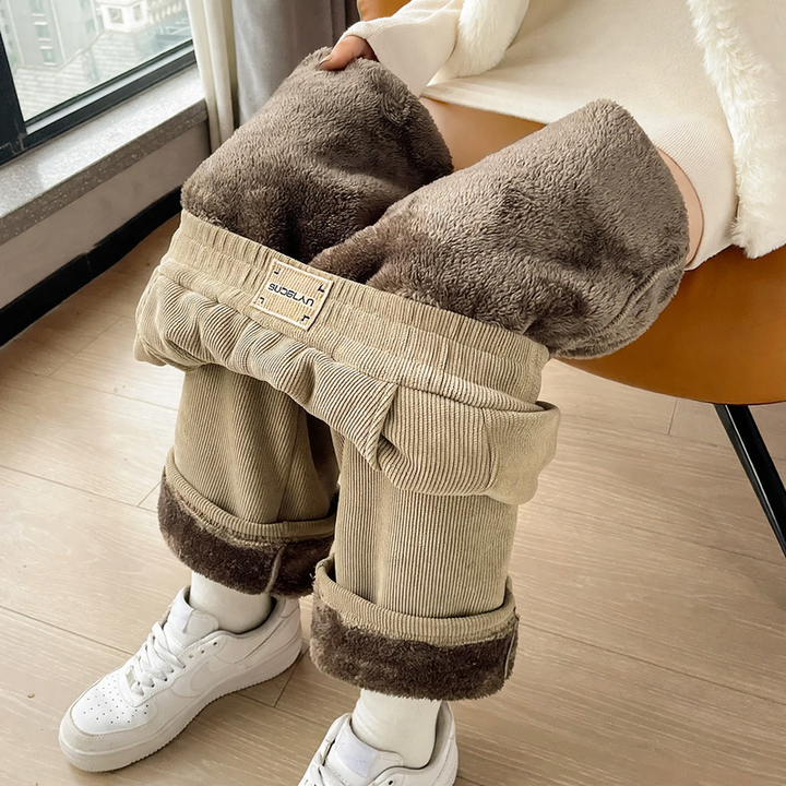 Women's corduroy trousers, wide cut, with lamb fleece lining