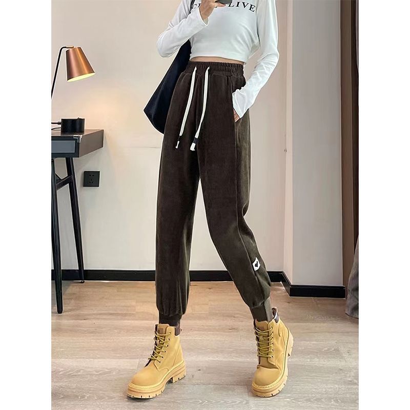 Padded chenille jogging pants for women, loose fit