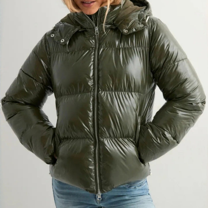Padded women's hoodie jacket with 3D effect