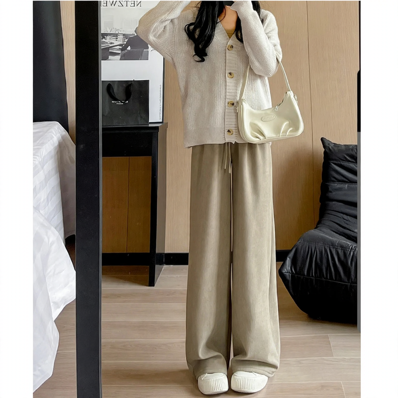 Ladies corduroy pants with wide leg, lined