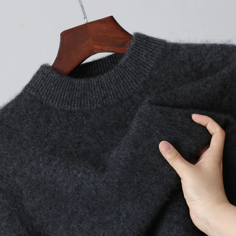 Men's wool pullover, stand-up collar, loose fit