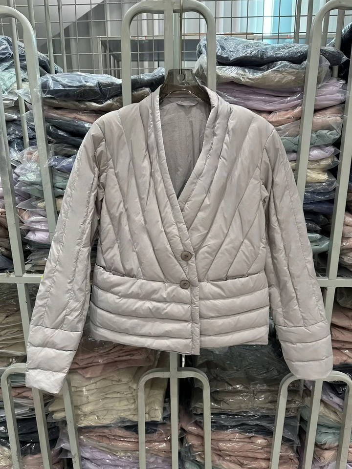 Light V-neck down jacket for women