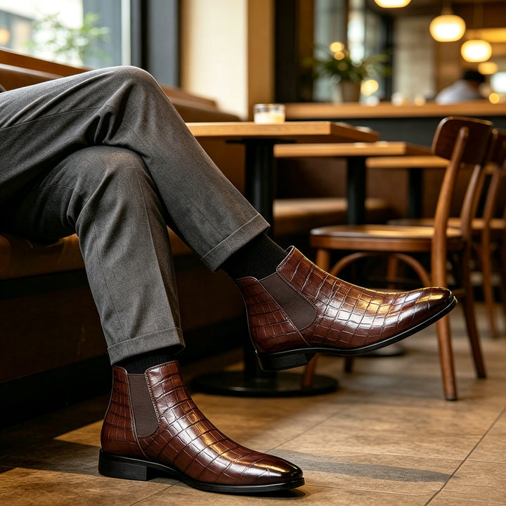 Fashionable men's Chelsea boots in vintage style
