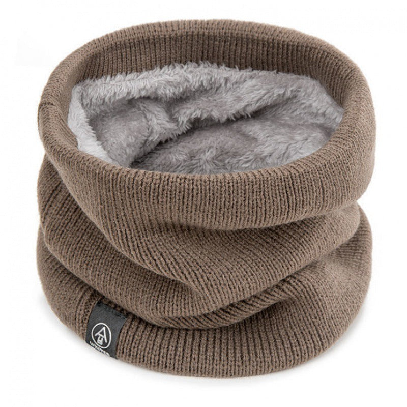Knitted tubular scarf, lined