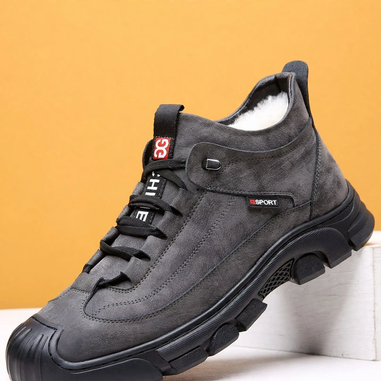 Men's winter boots with warm lining and plateau
