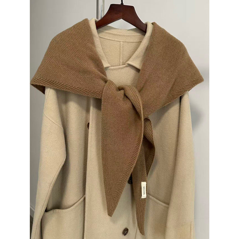 Triangle scarf made of wool and cashmere
