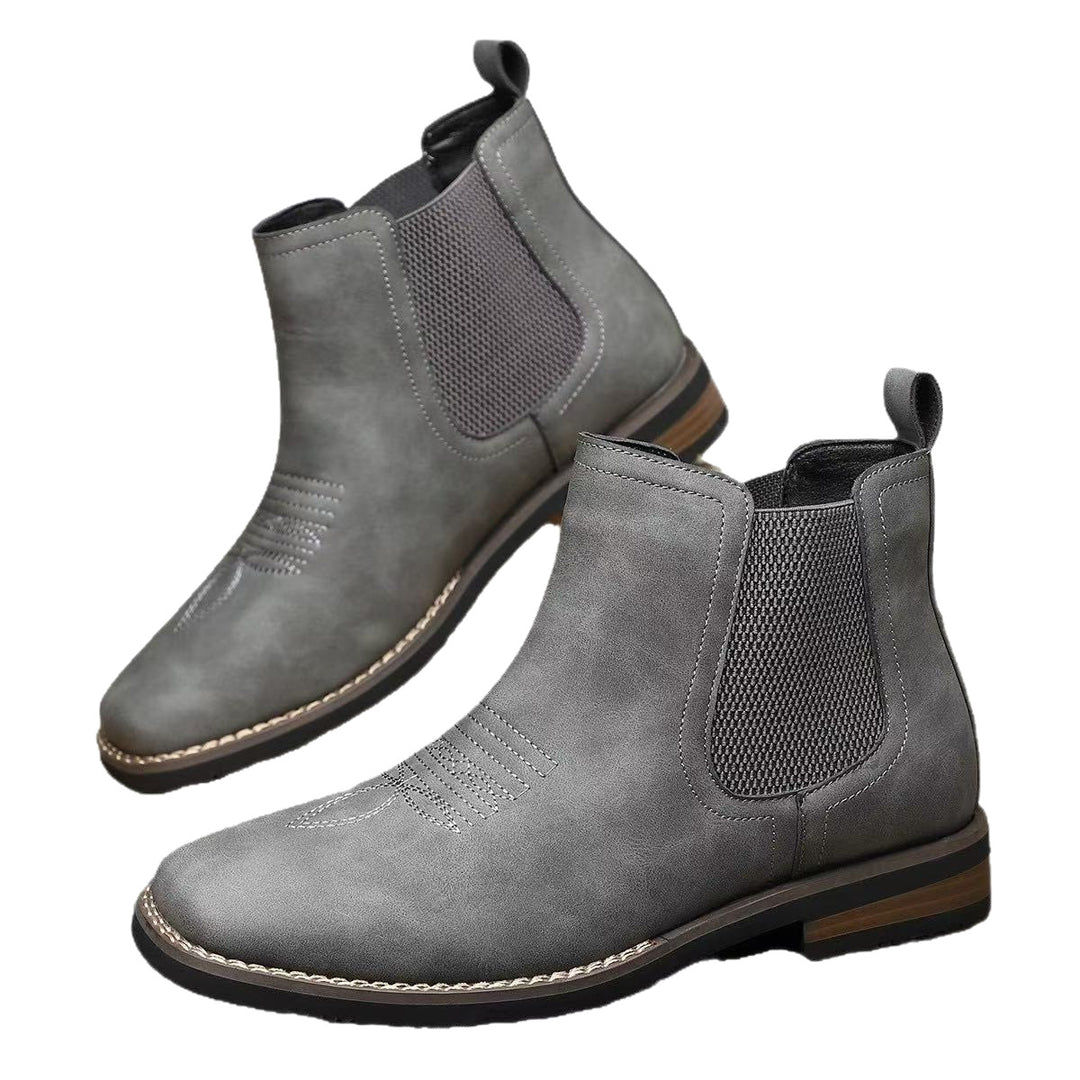 Classic men's Chelsea boots made of synthetic leather