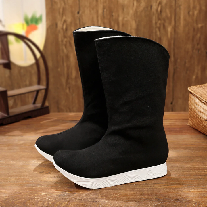 Traditional men's boots, retro style, lined