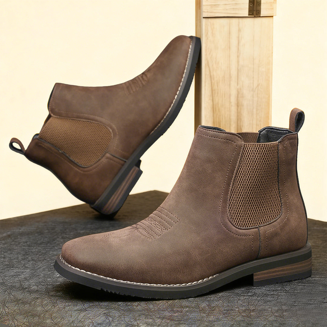 Classic men's Chelsea boots made of synthetic leather