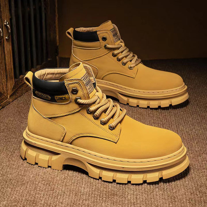 Modern men's boots in English style