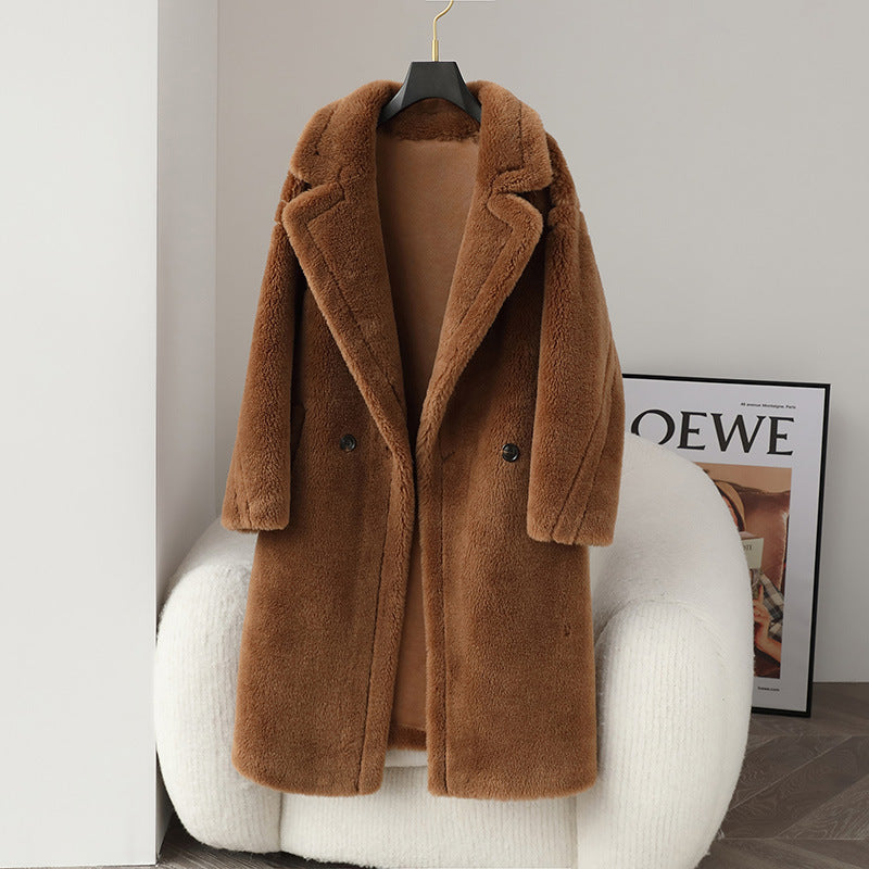 Relaxed women's winter coat made of virgin wool