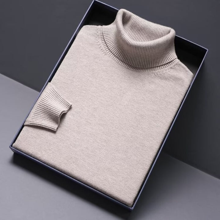 Men's wool sweater with roll neck, plain and warm