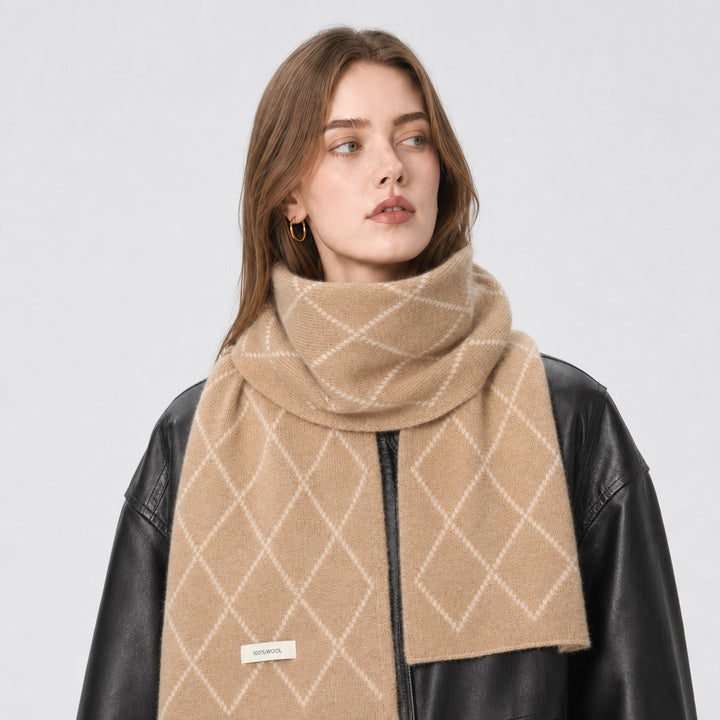 Merino wool scarf with diamond pattern, 20x160 cm