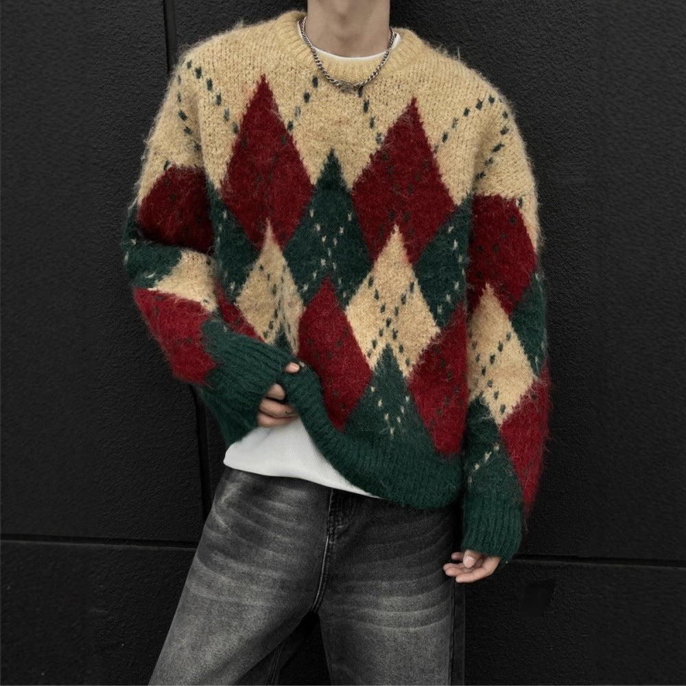 Men's knitted sweater with diamond pattern
