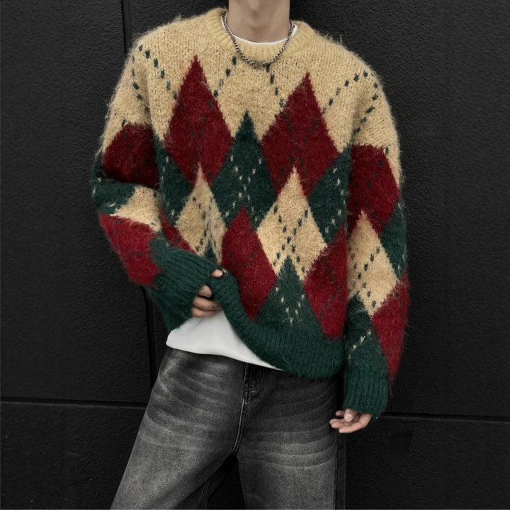 Men's knitted sweater with diamond pattern