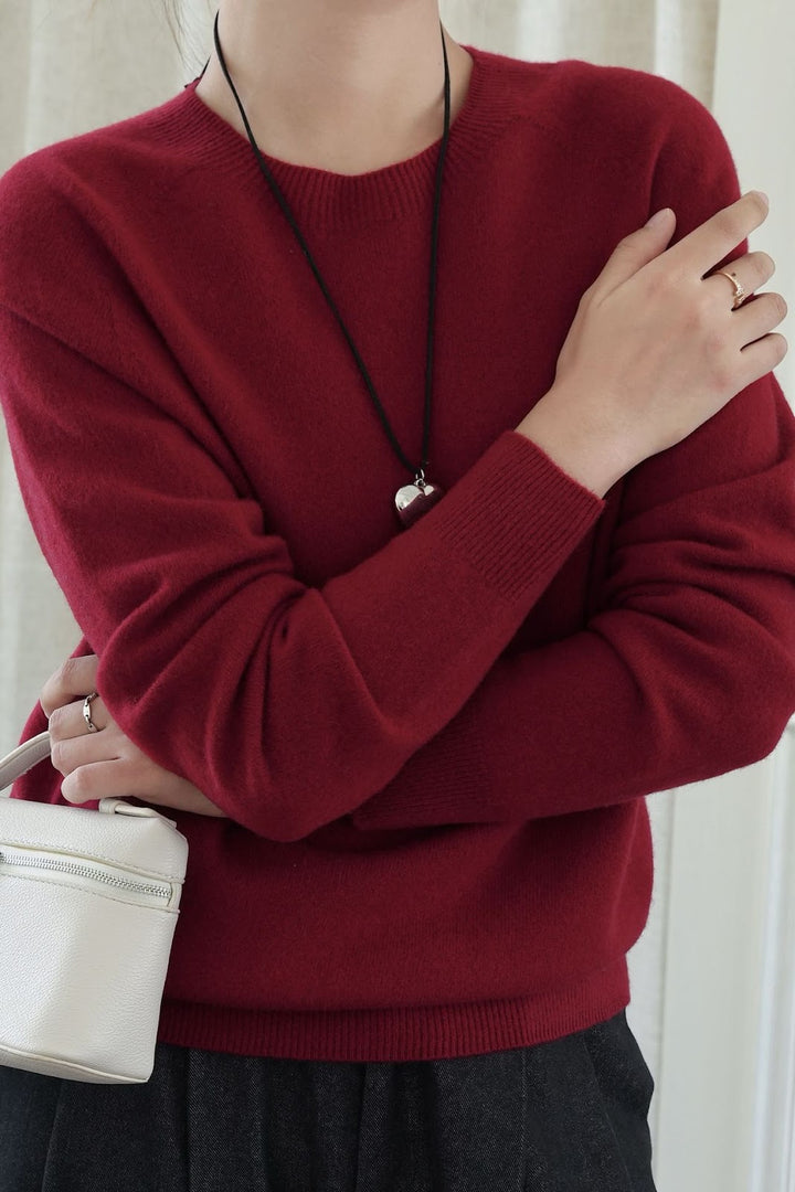 Women's wool sweater, crew neck, loose fit