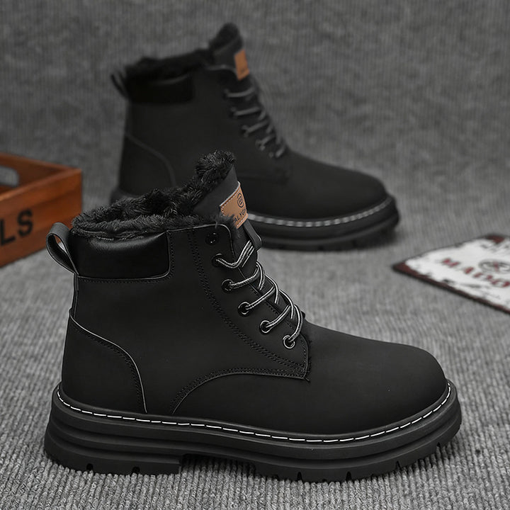Padded men's winter boots, mid-high shaft, warm