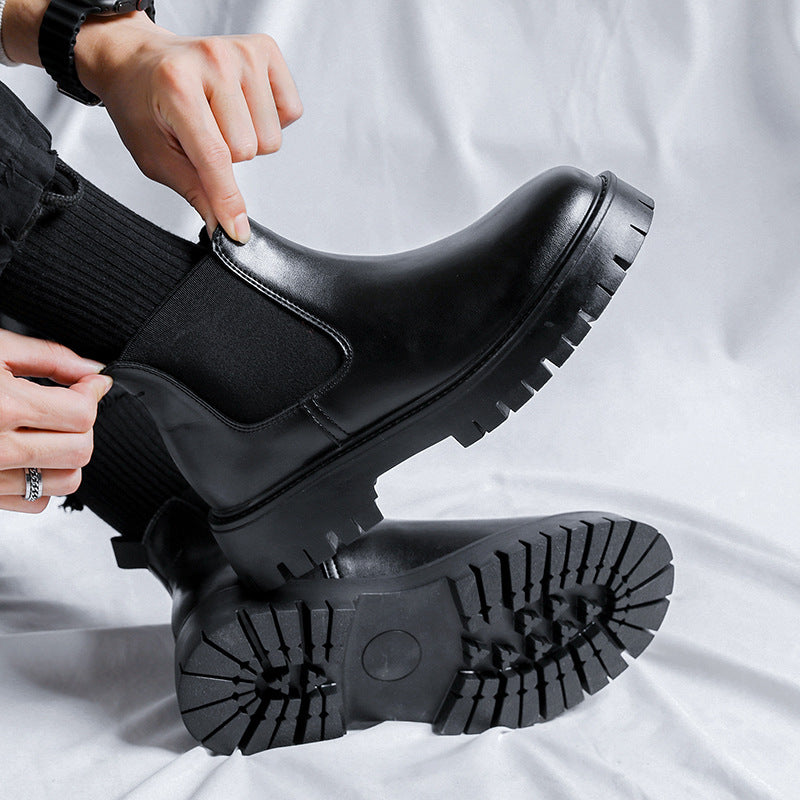 Classic men's Chelsea boots in British style