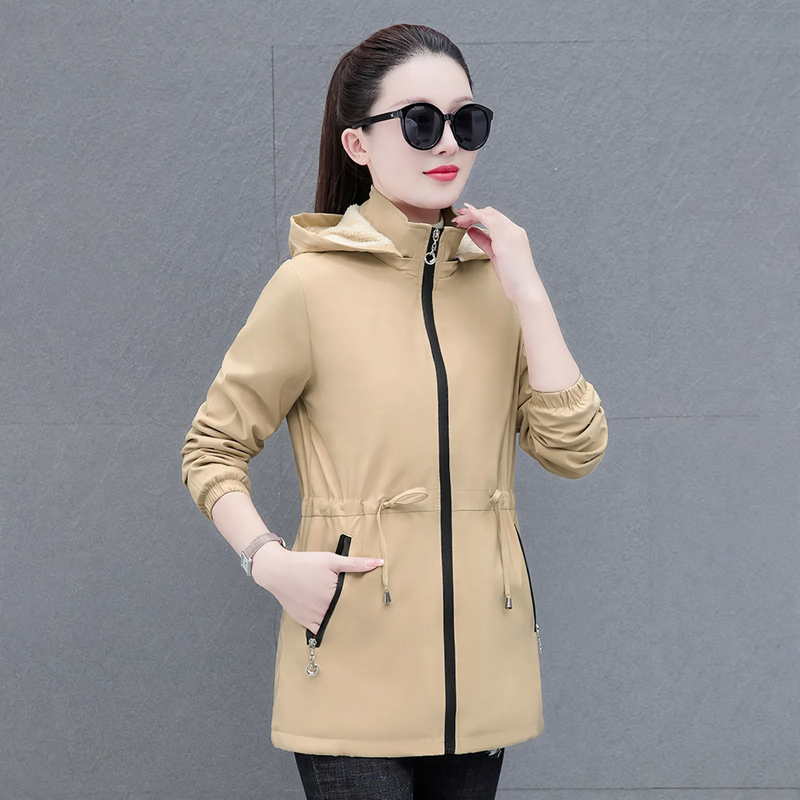 Ladies' hooded coat with lambskin lining, mid-length