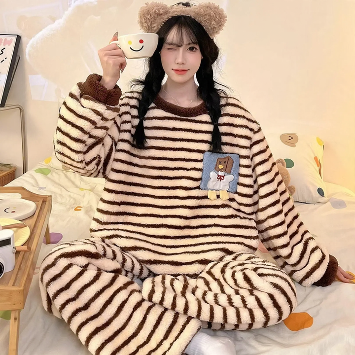 Women's pajamas, flannel, long-sleeved, playful design
