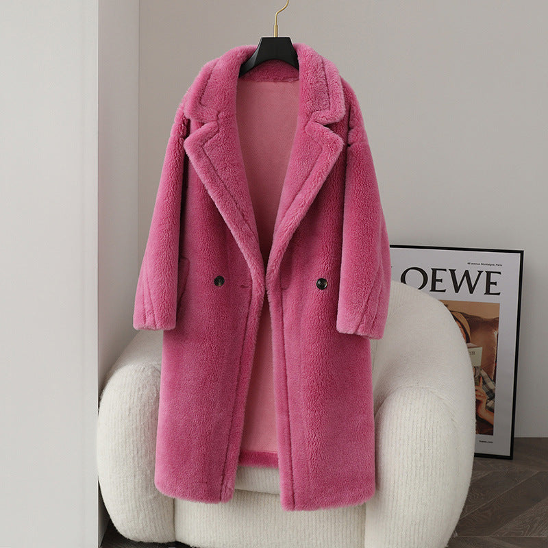 Relaxed women's winter coat made of virgin wool