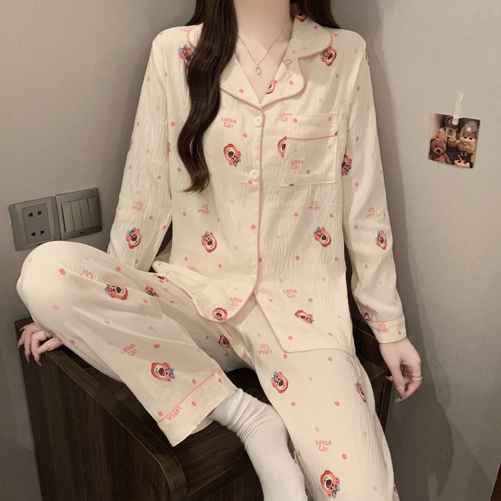 Women's pajamas made of soft cotton, long-sleeved