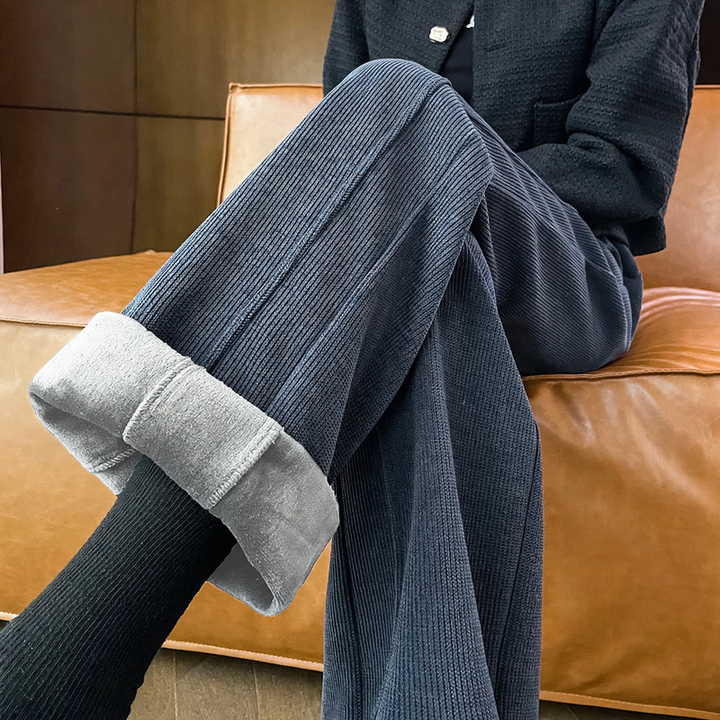 Women's corduroy trousers, wide cut, with lamb fleece lining