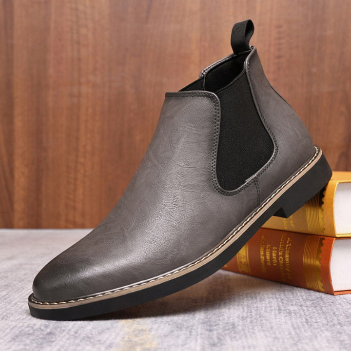 Men's Chelsea Boots in British Vintage Style