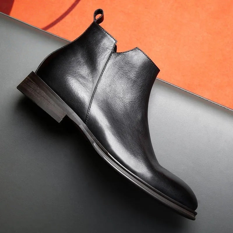 Fashionable men's Chelsea boots with side zipper