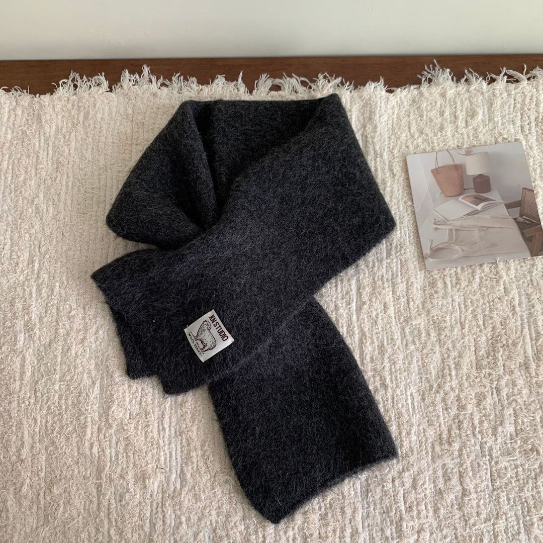 Short knit scarf with slit, alpaca wool blend