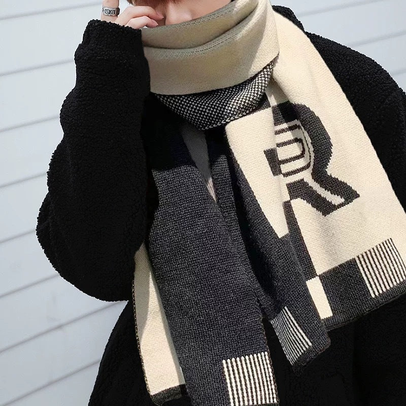 Classic checkered scarf, 200 cm, warming