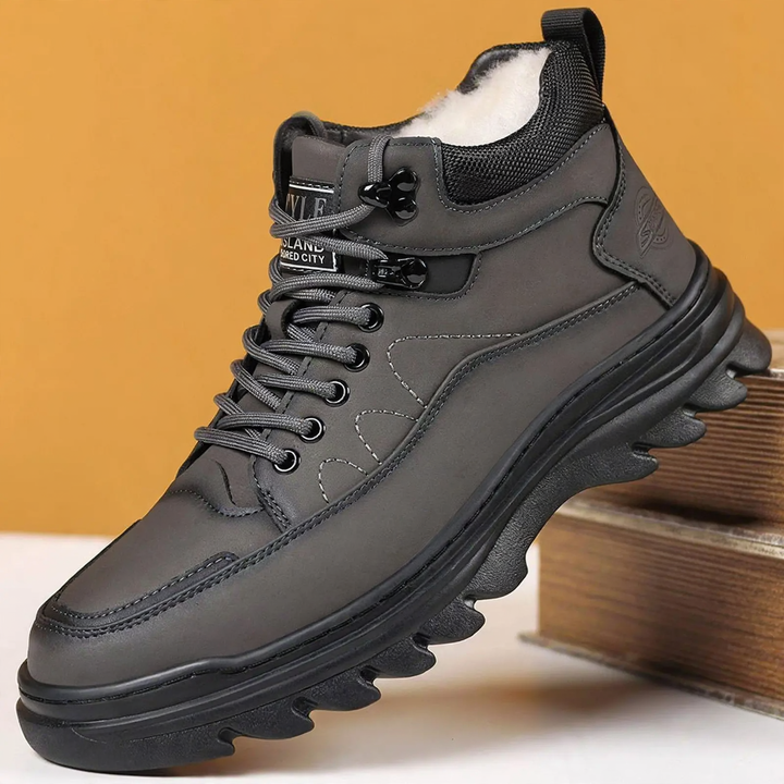 Padded men's winter boots, slip-resistant, warm