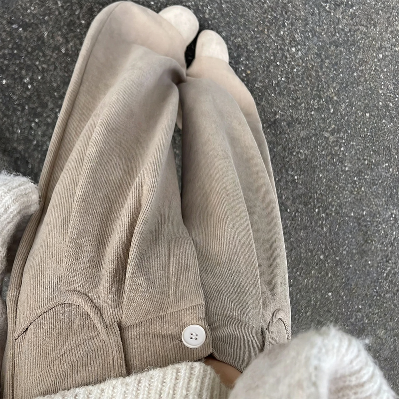 Women’s corduroy pants with wide leg, high waist