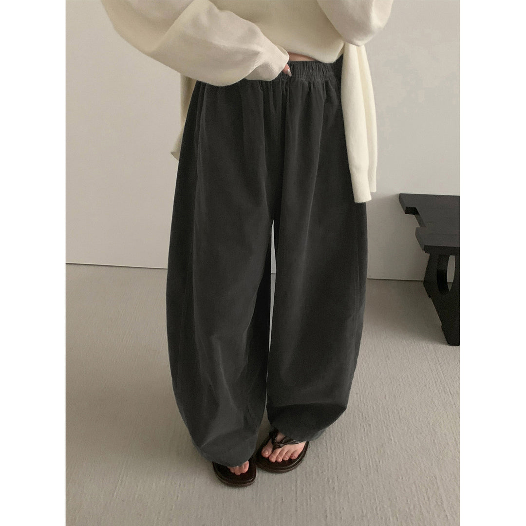 Women's corduroy pants with wide leg and elastic waistband