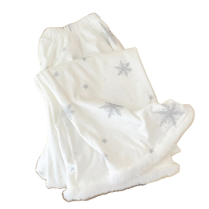 Women's pajama with snowflake design, warm island fleece