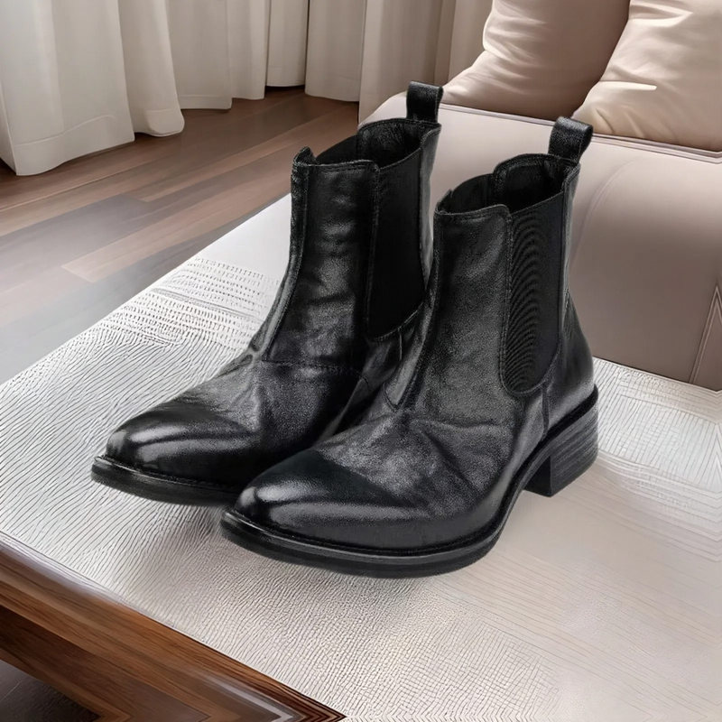 Elegant men's leather ankle boots with wedge heel