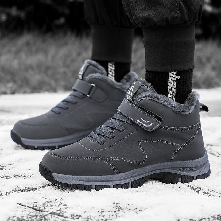 Padded winter boots for women and men
