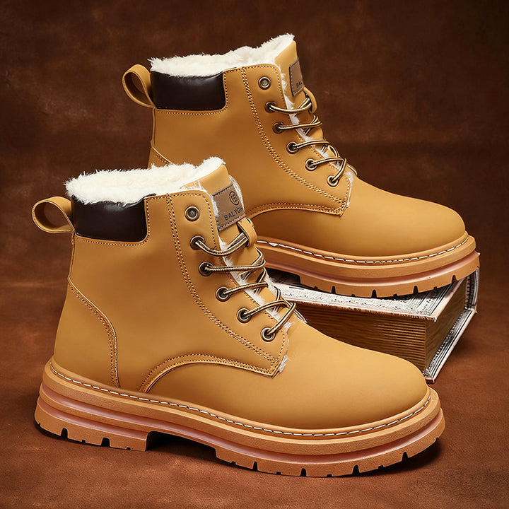 Padded men's winter boots, mid-high shaft, warm