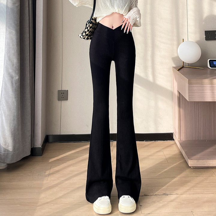 Elastic women's corduroy pants with high waist and flared legs