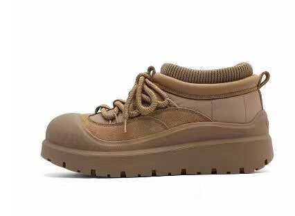 Padded men's ankle boots made of leather