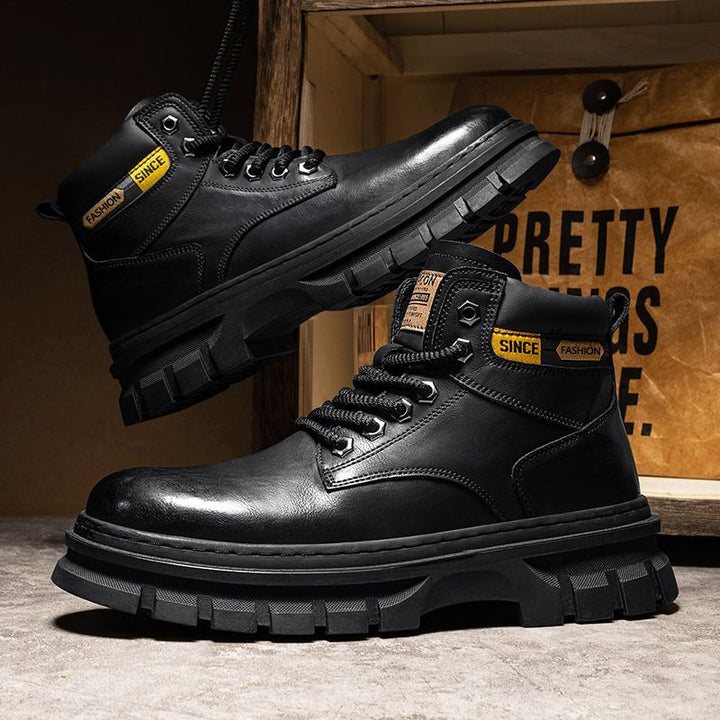 Modern men's boots in English style