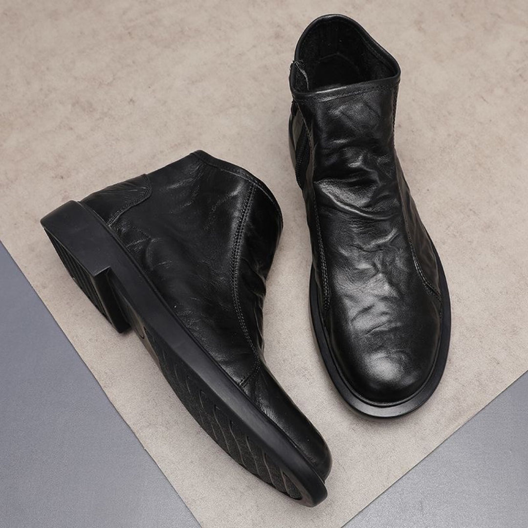 High-quality Chelsea boots made of genuine leather