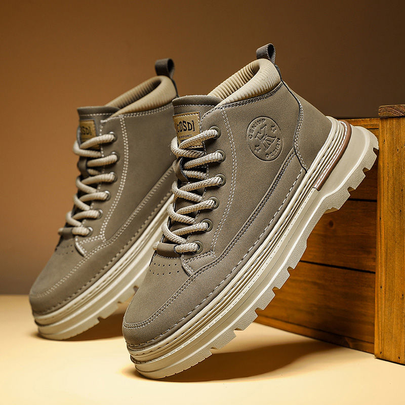 Men's vintage style boots, breathable
