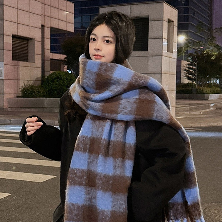 Check scarf in cashmere look